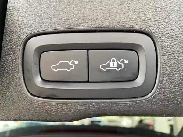 VOLVO XC60 (23/23)