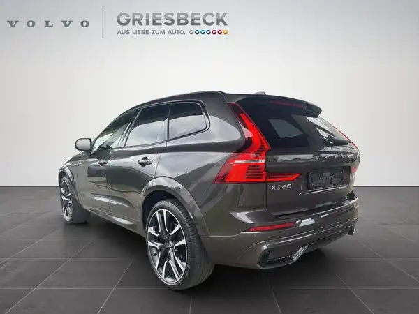 VOLVO XC60 (3/17)