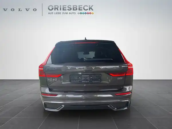 VOLVO XC60 (4/17)