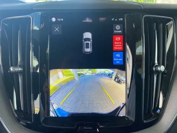 VOLVO XC60 (19/21)