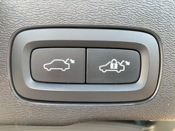 VOLVO XC60 (21/21)