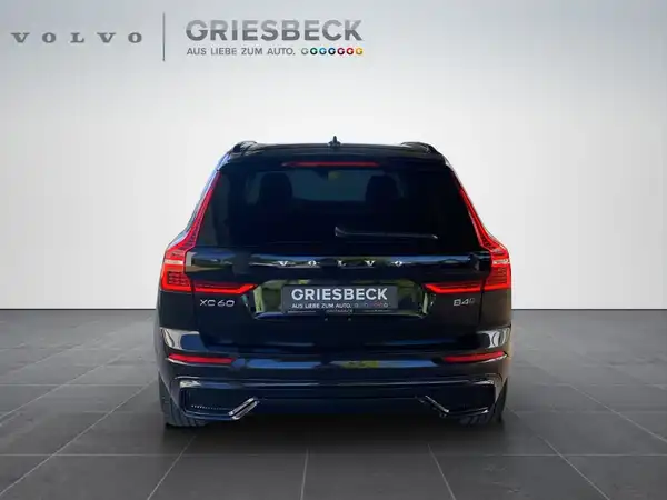 VOLVO XC60 (4/21)
