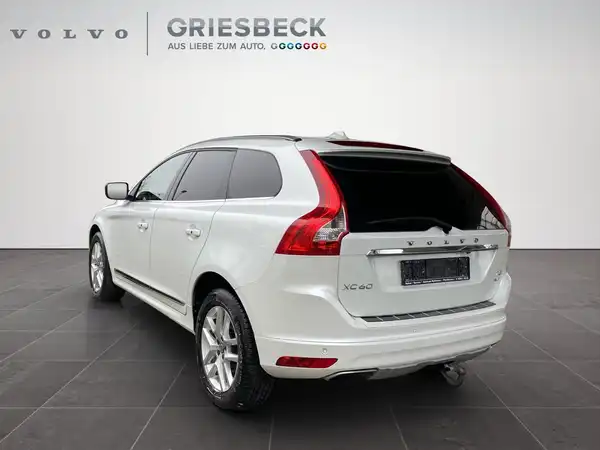 VOLVO XC60 (3/20)