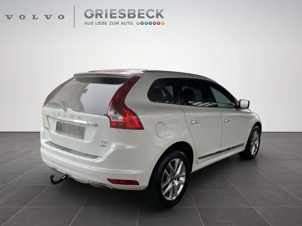 VOLVO XC60 (5/20)