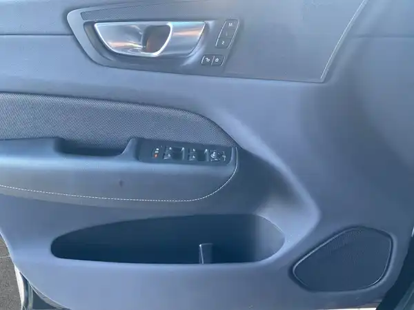 VOLVO XC60 (16/22)