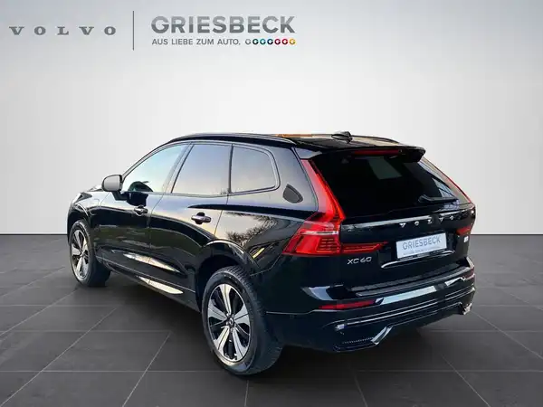 VOLVO XC60 (3/22)