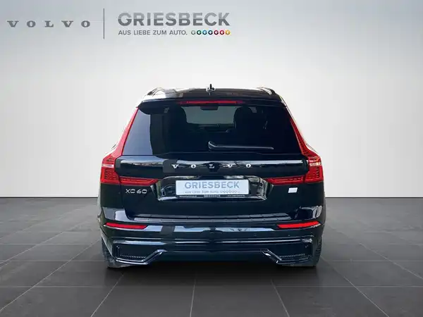 VOLVO XC60 (4/22)