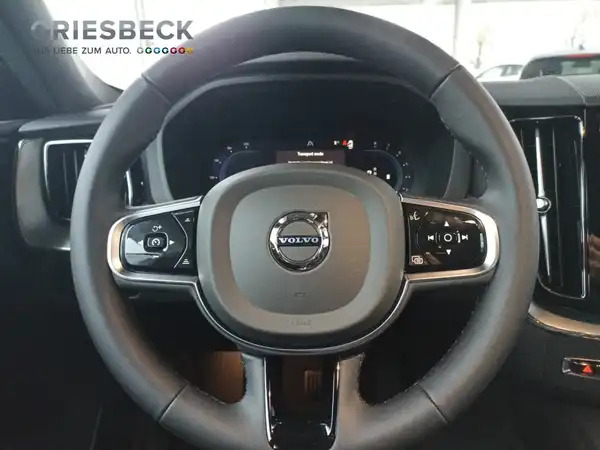 VOLVO XC60 (11/15)