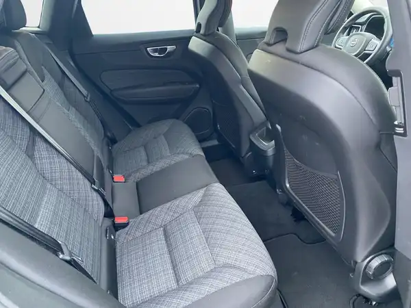 VOLVO XC60 (13/21)
