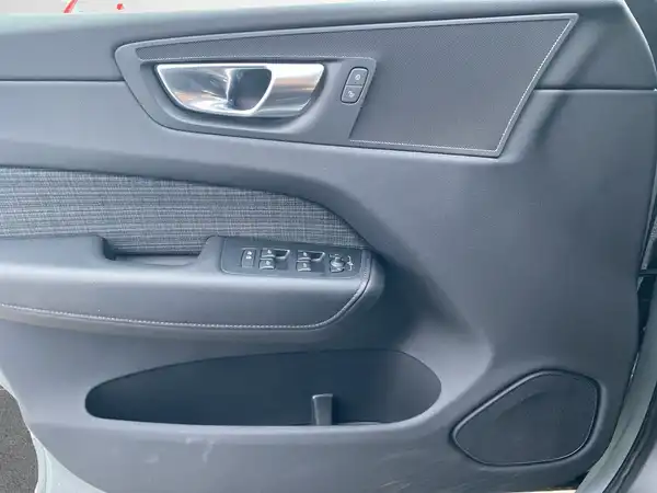 VOLVO XC60 (17/21)