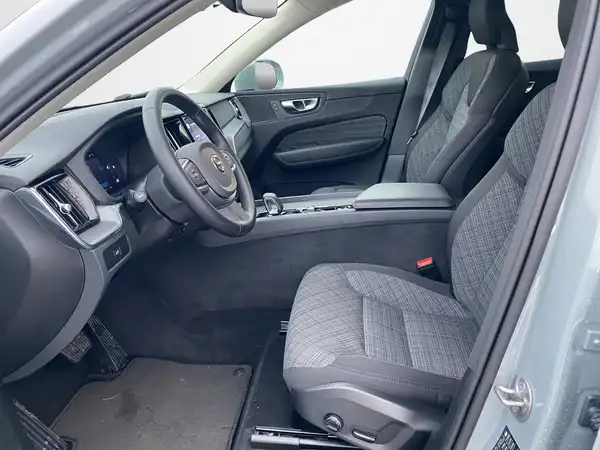 VOLVO XC60 (7/21)