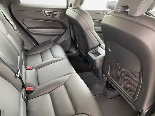 VOLVO XC60 (13/21)