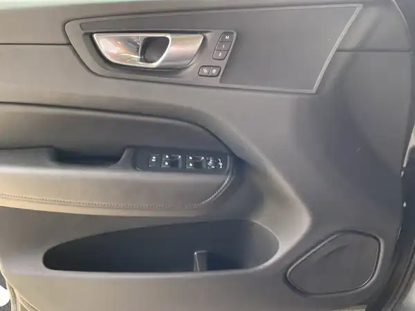 VOLVO XC60 (17/21)