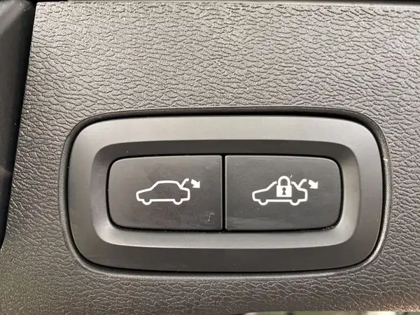 VOLVO XC60 (20/20)