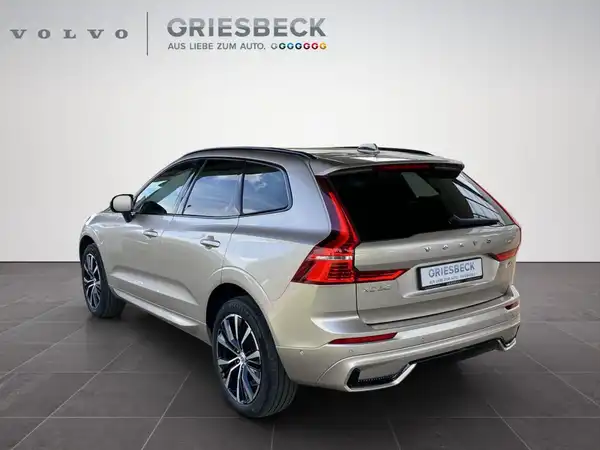 VOLVO XC60 (3/20)