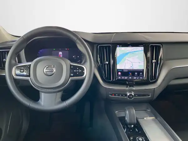 VOLVO XC60 (8/20)