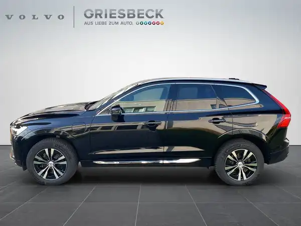 VOLVO XC60 (2/23)
