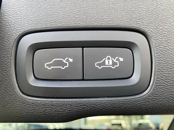 VOLVO XC60 (23/23)