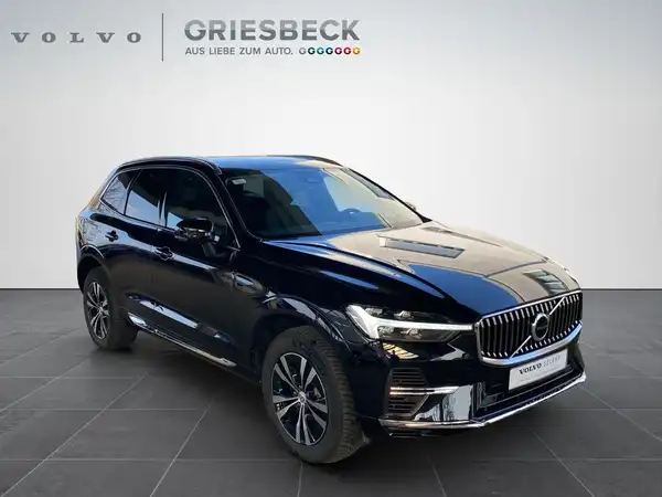 VOLVO XC60 (6/23)