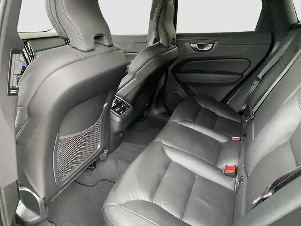 VOLVO XC60 (12/17)