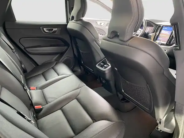VOLVO XC60 (14/17)