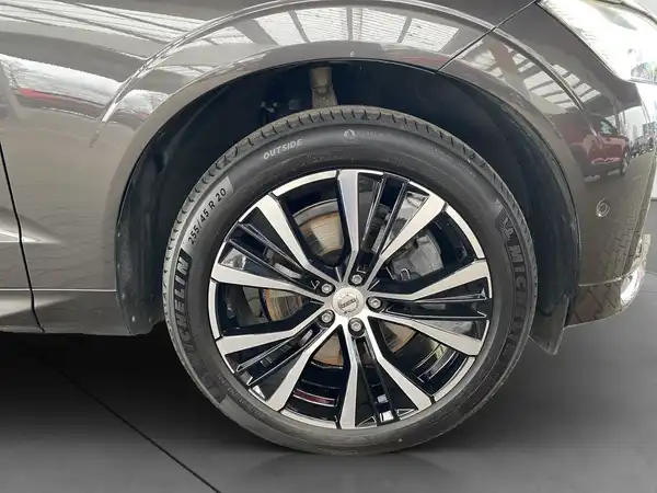 VOLVO XC60 (15/17)