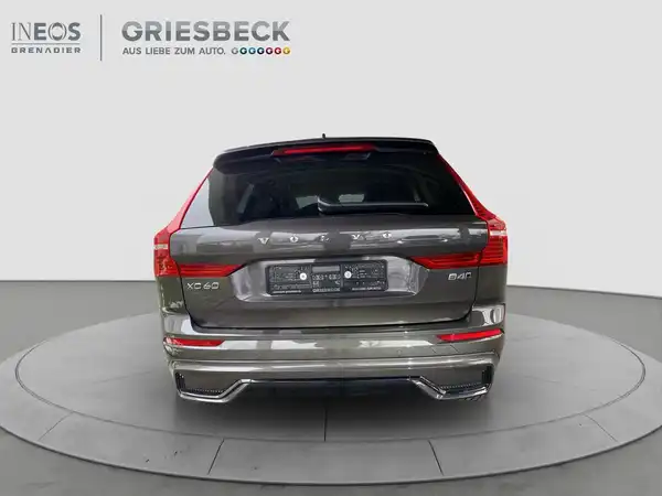 VOLVO XC60 (4/17)