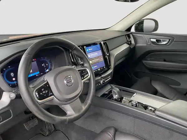 VOLVO XC60 (9/17)