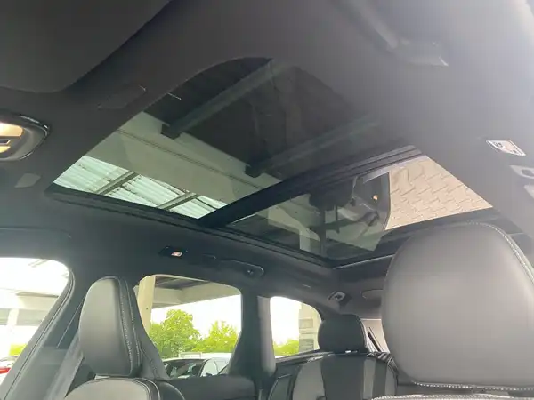 VOLVO XC60 (21/23)