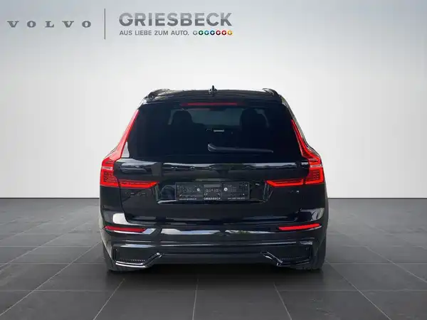 VOLVO XC60 (4/23)