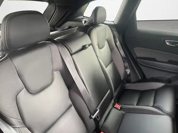 VOLVO XC60 (13/18)