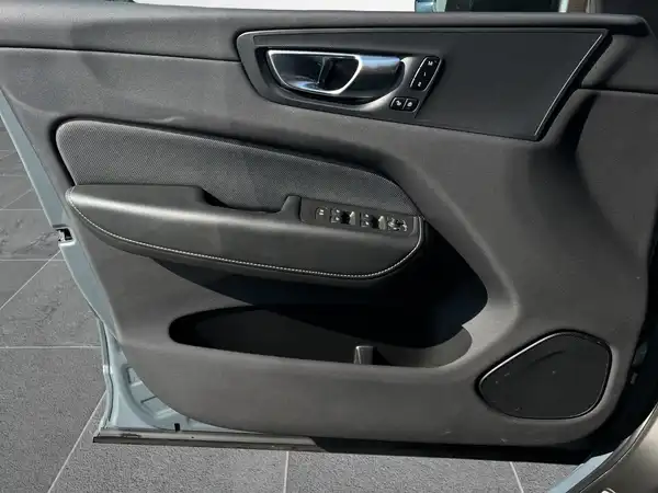 VOLVO XC60 (17/23)