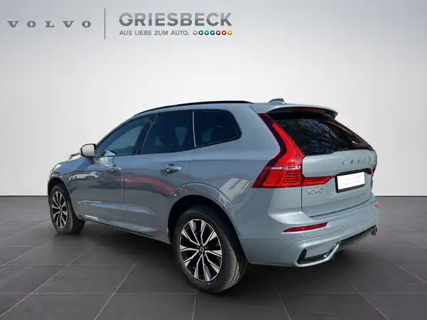 VOLVO XC60 (3/23)