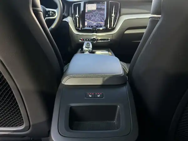 VOLVO XC60 (21/23)