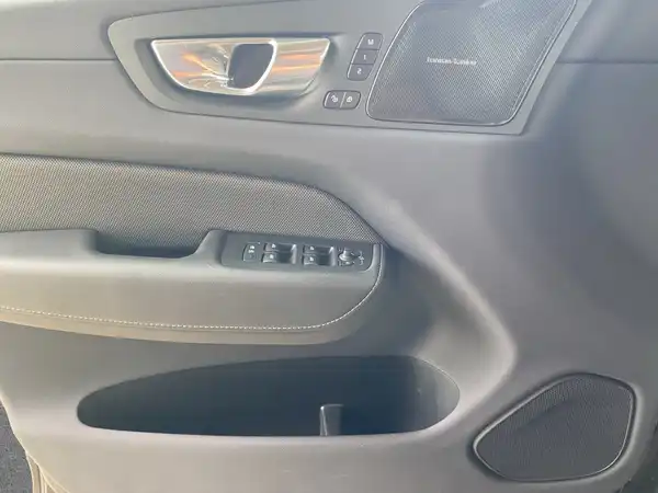 VOLVO XC60 (17/23)