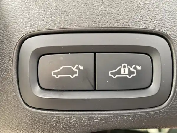 VOLVO XC60 (23/23)