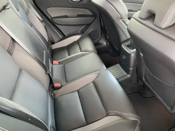 VOLVO XC60 (13/22)
