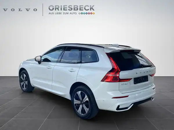 VOLVO XC60 (3/22)