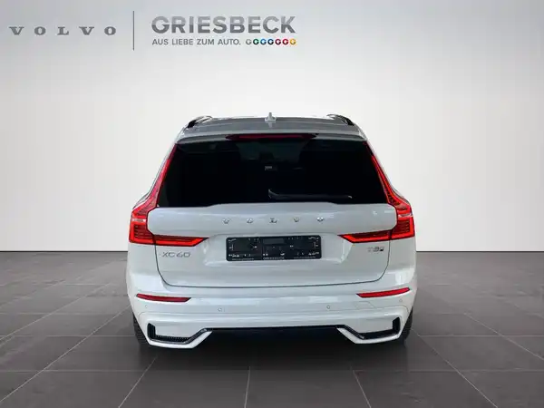 VOLVO XC60 (4/22)