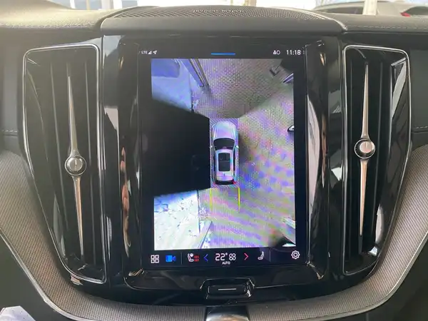 VOLVO XC60 (19/23)