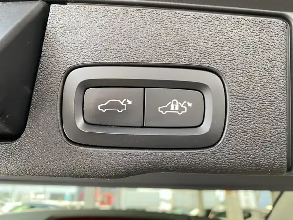 VOLVO XC60 (23/23)