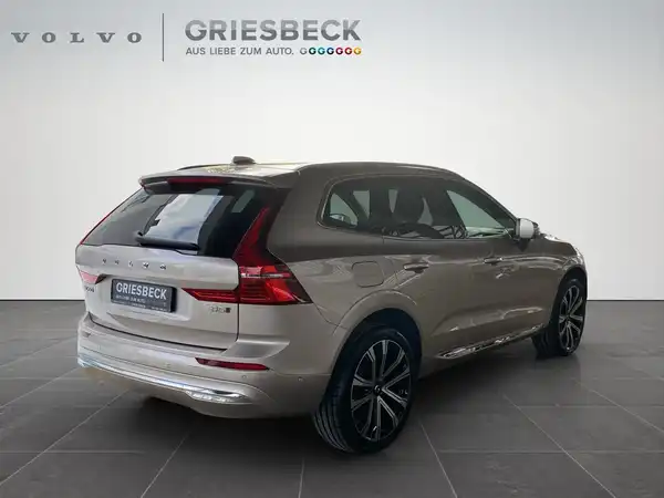 VOLVO XC60 (5/23)