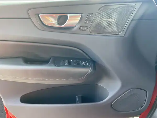 VOLVO XC60 (17/23)