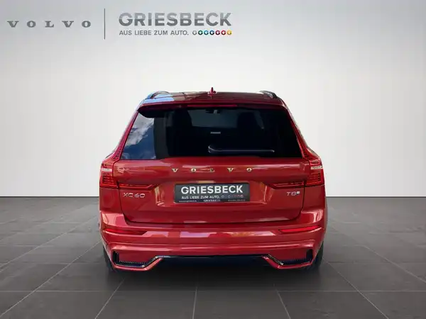 VOLVO XC60 (4/23)
