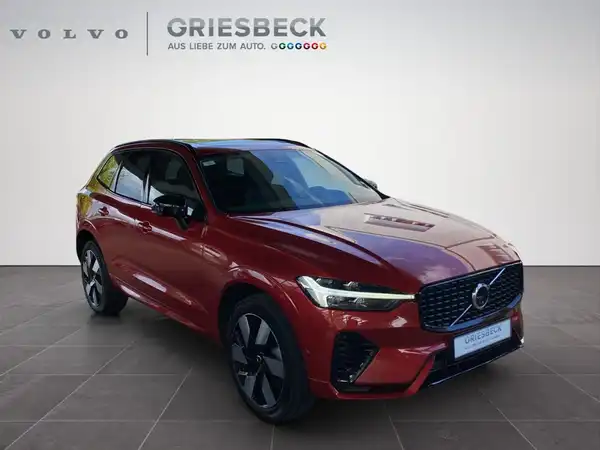 VOLVO XC60 (6/23)