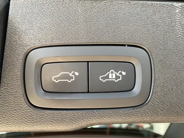 VOLVO XC60 (21/21)