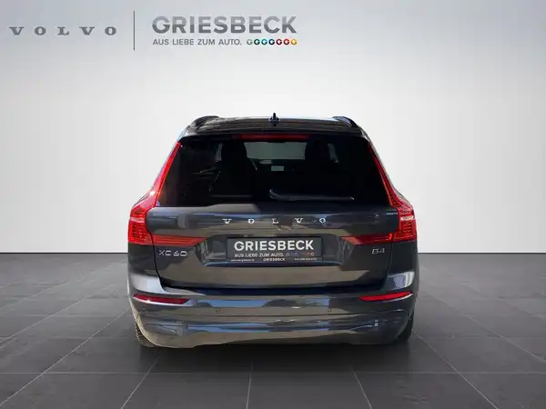 VOLVO XC60 (4/21)