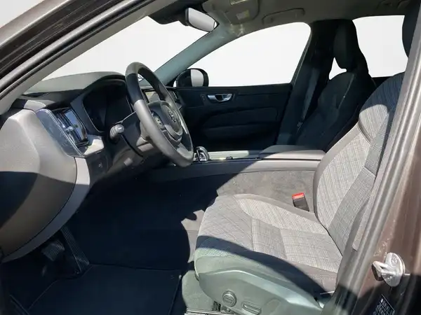 VOLVO XC60 (7/21)