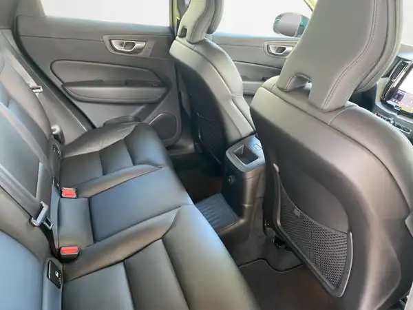 VOLVO XC60 (13/22)