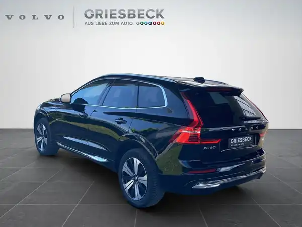VOLVO XC60 (3/22)